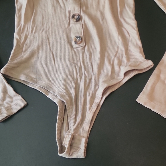 Splash Tan Long Sleeve Bodysuit - Picture 5 of 6